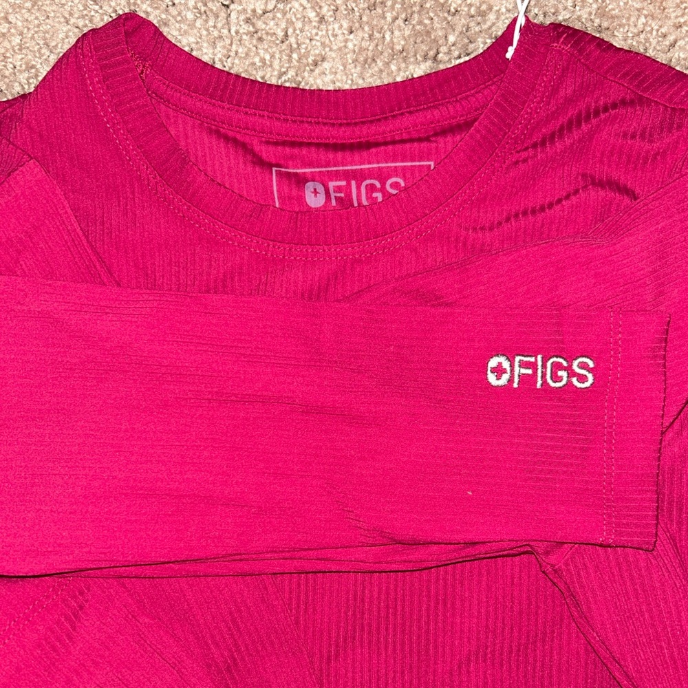 FIGS underscrubs in Deep Red XS